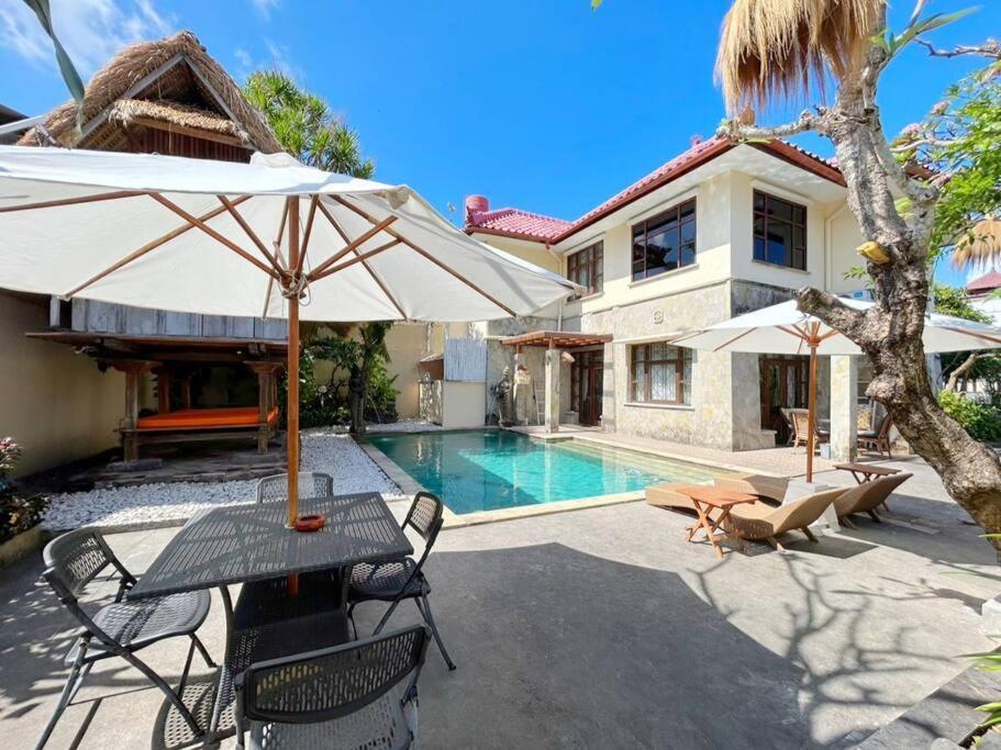 Villa Kuta 5br Private Pool ,near Airport,