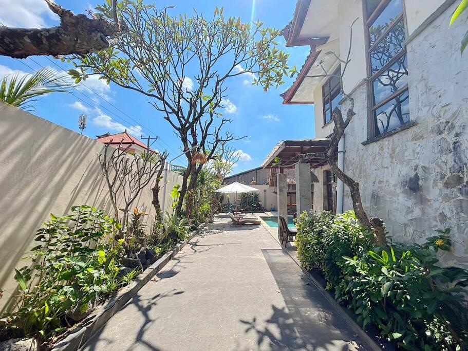 Villa Kuta 5br Private Pool ,near Airport, *