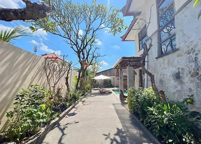 Kuta 5Br Private Villa Pool ,Near Airport,