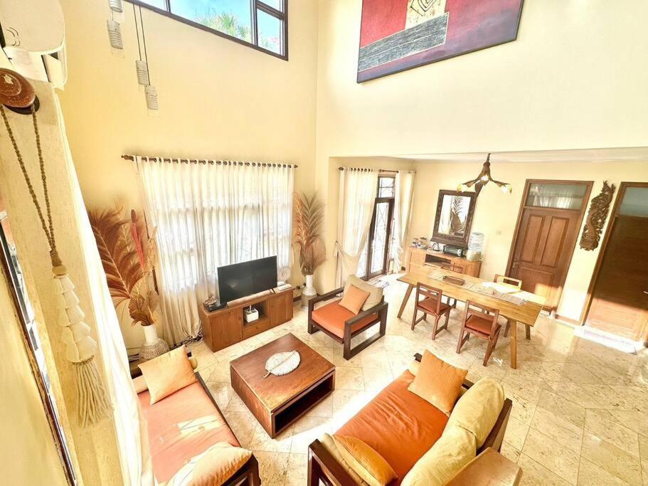 Kuta 5br Private Pool ,near Airport, Villa *
